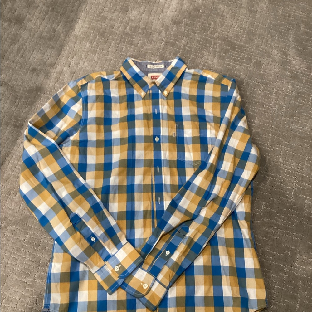 Men’s Levi’s shirt slim fit large NWOT